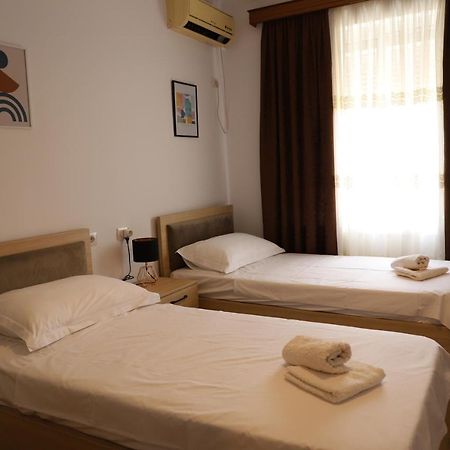 Daniel City Center Apartment Berat Exterior photo