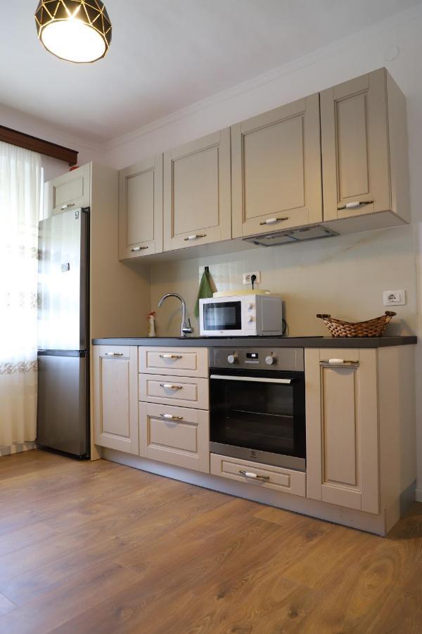 Daniel City Center Apartment Berat Exterior photo