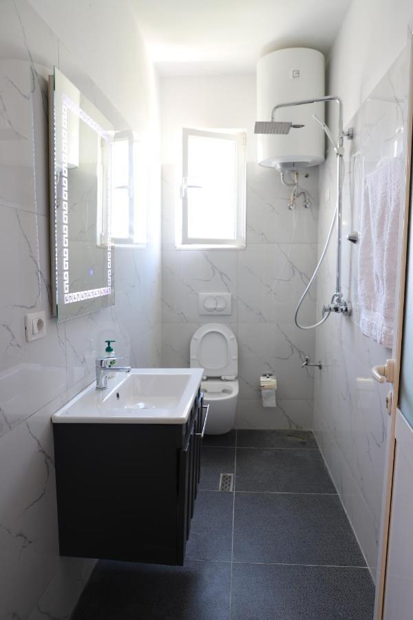 Daniel City Center Apartment Berat Exterior photo