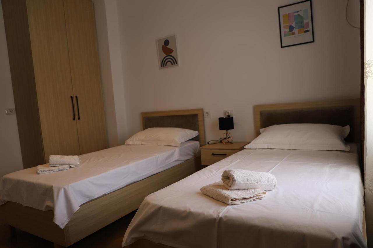 Daniel City Center Apartment Berat Exterior photo
